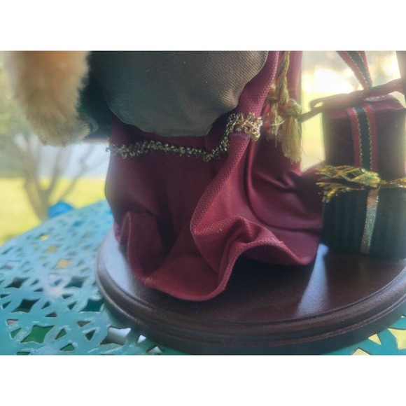 Vtg SANTAS FROM AROUND THE WORLD AMSTERDAM SANTA 1995 LORD & TAYLOR 12" tall - Picture 7 of 11